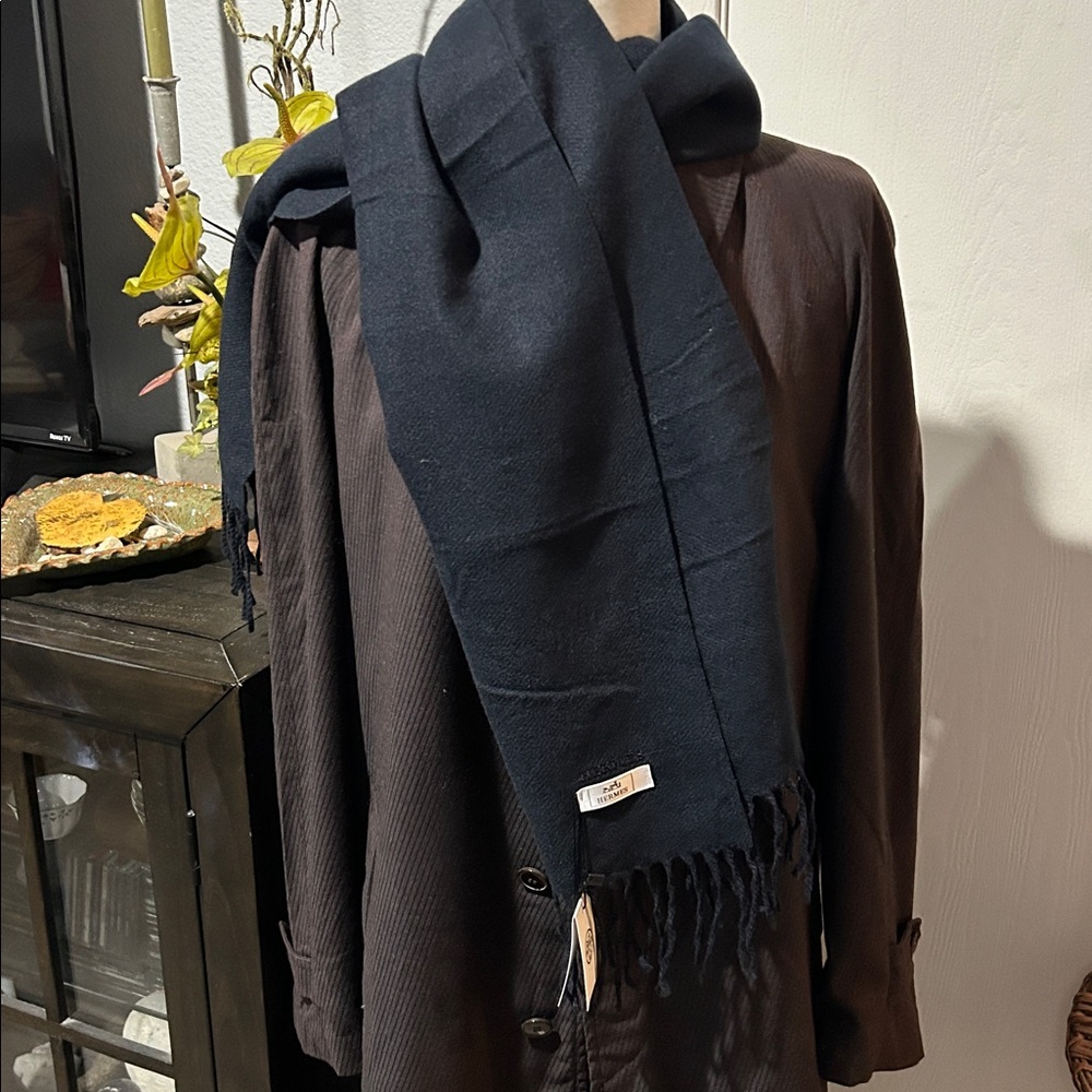 Hermès Elegant cashmere Scarf